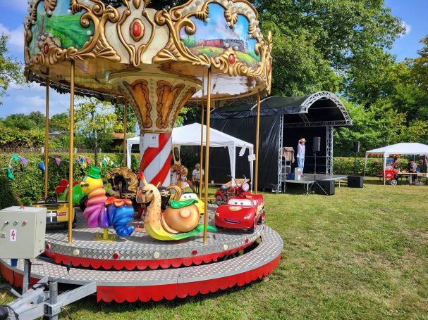 Kinderkarussell mieten Leipzig, Nostalgiekarussell Vermietung Halle-Saale